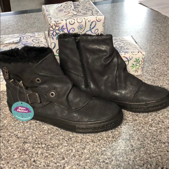 blowfish malibu booties